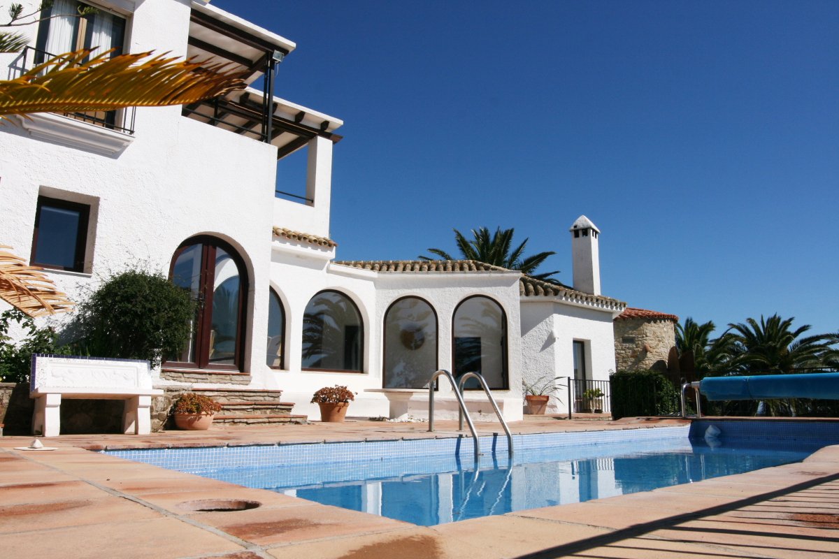 Andaluz Homes