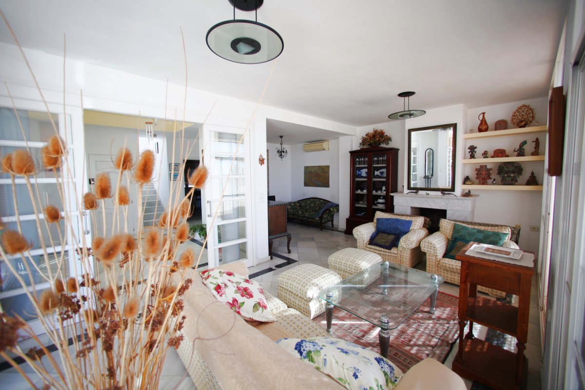 Andaluz Homes