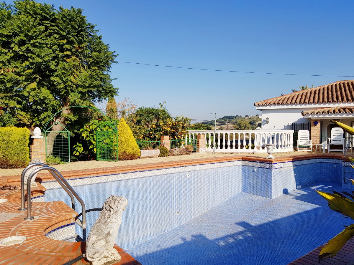 Andaluz Homes