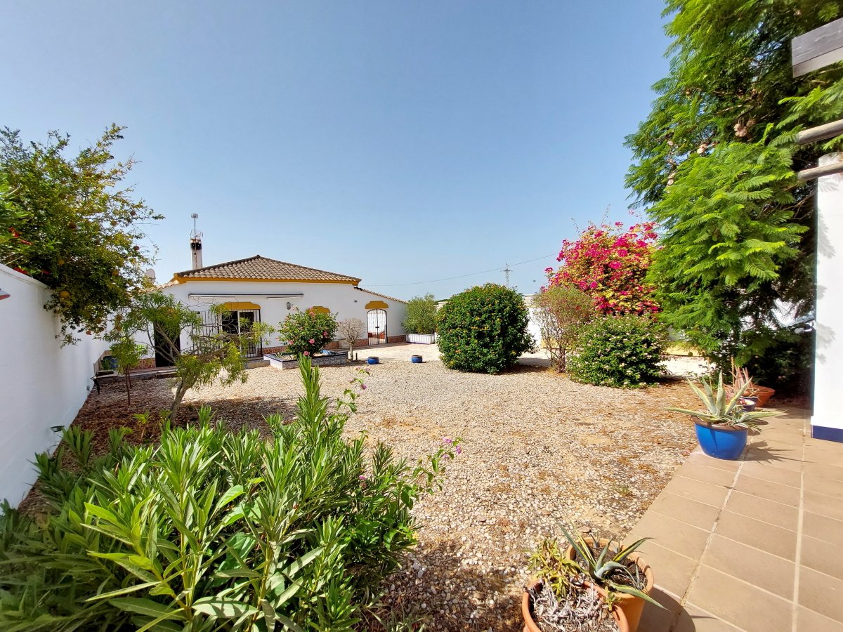 Andaluz Homes