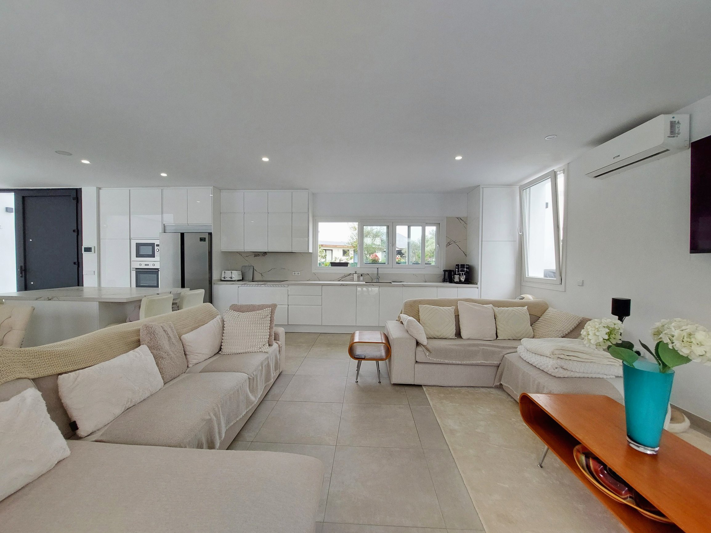 Andaluz Homes