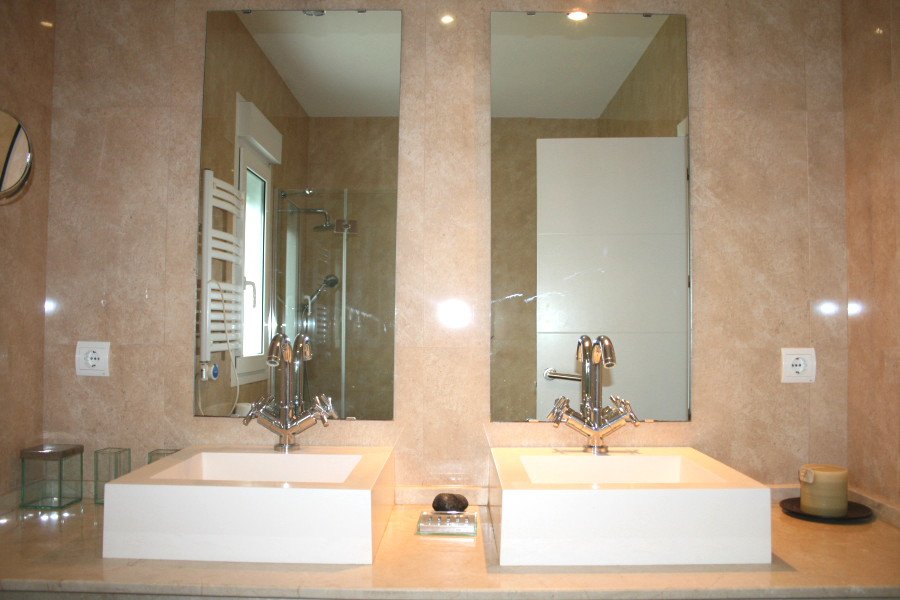 Andaluz Homes