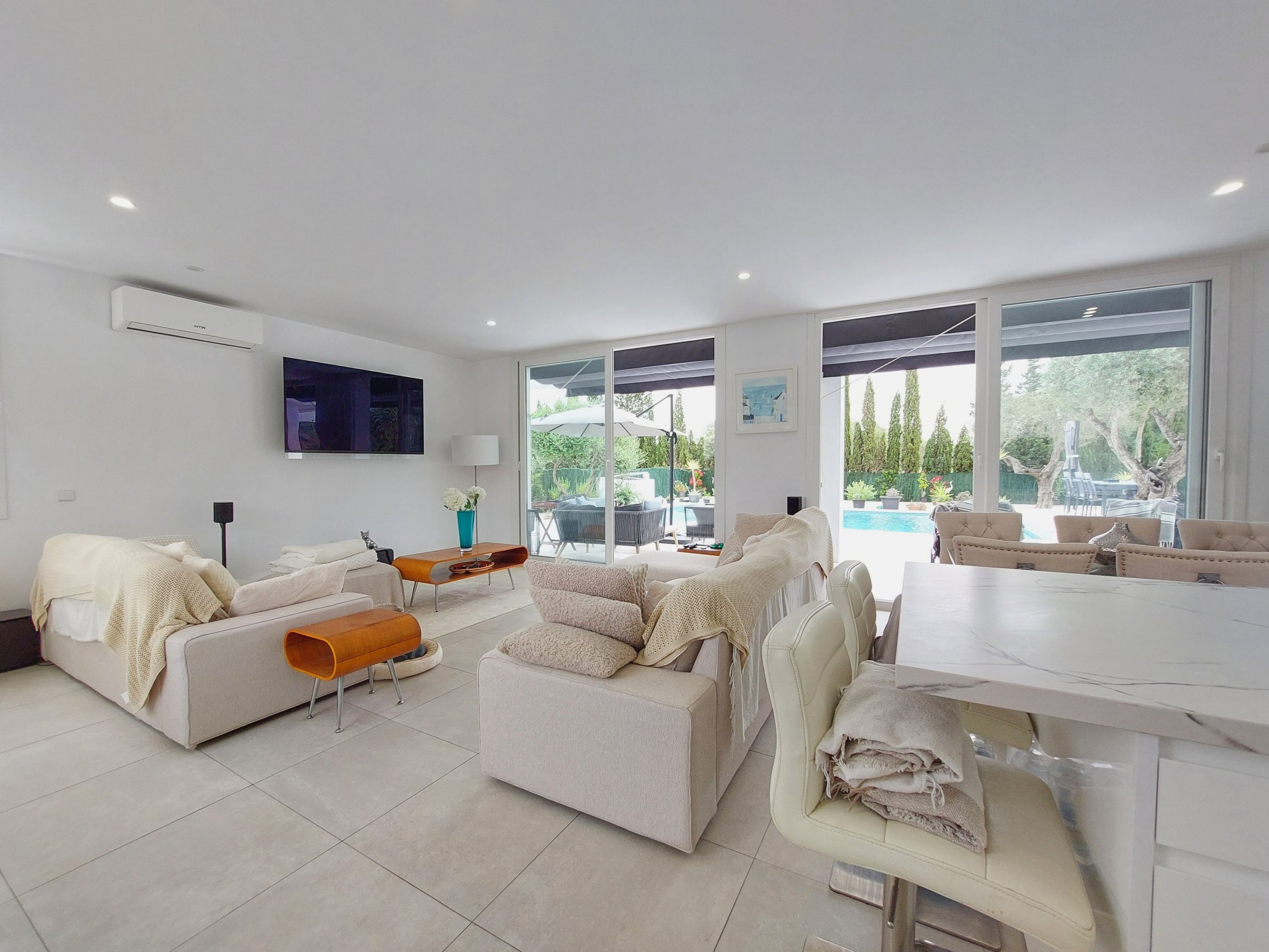 Andaluz Homes