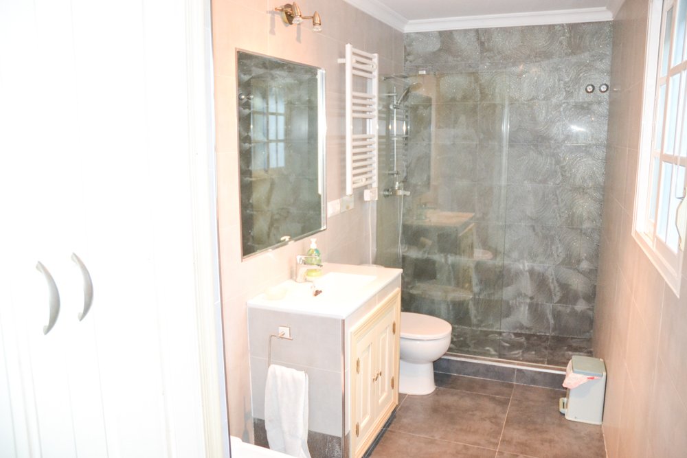 Andaluz Homes