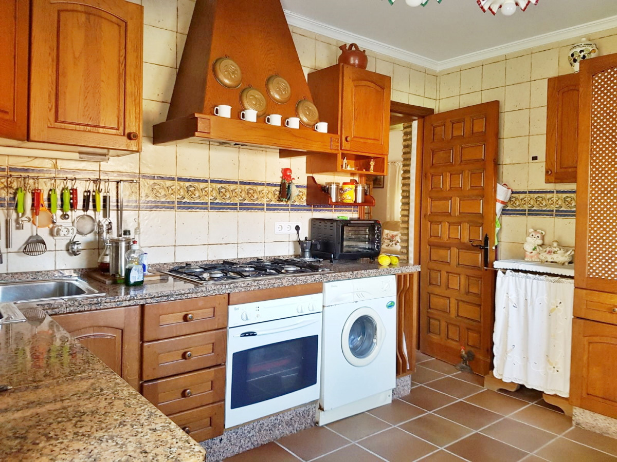 Andaluz Homes