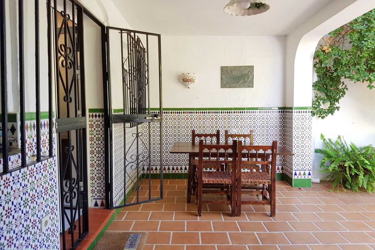 Andaluz Homes