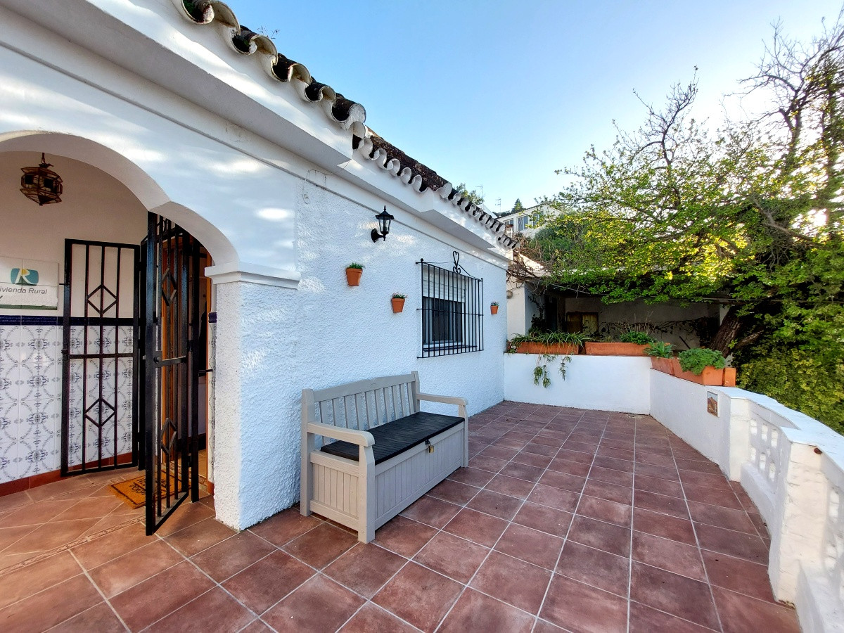 Andaluz Homes