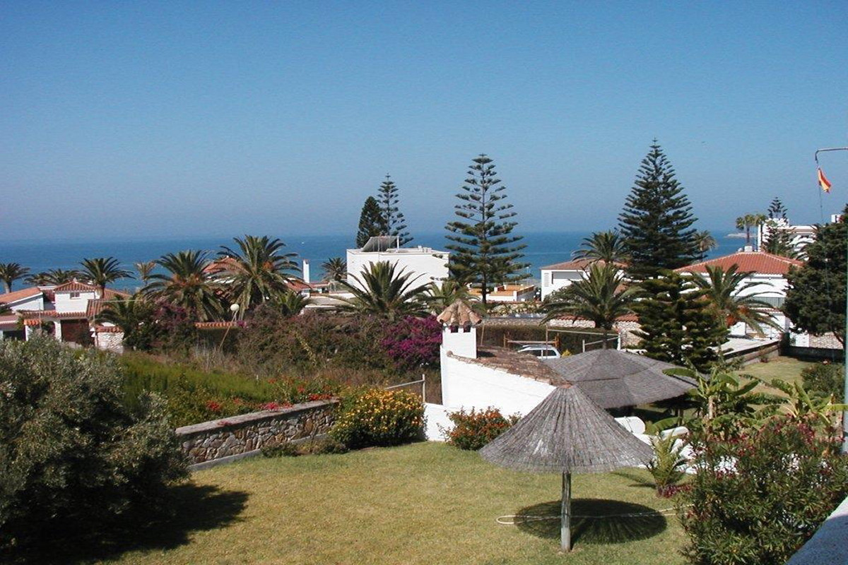 Andaluz Homes