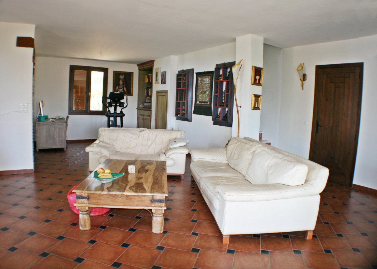 Andaluz Homes