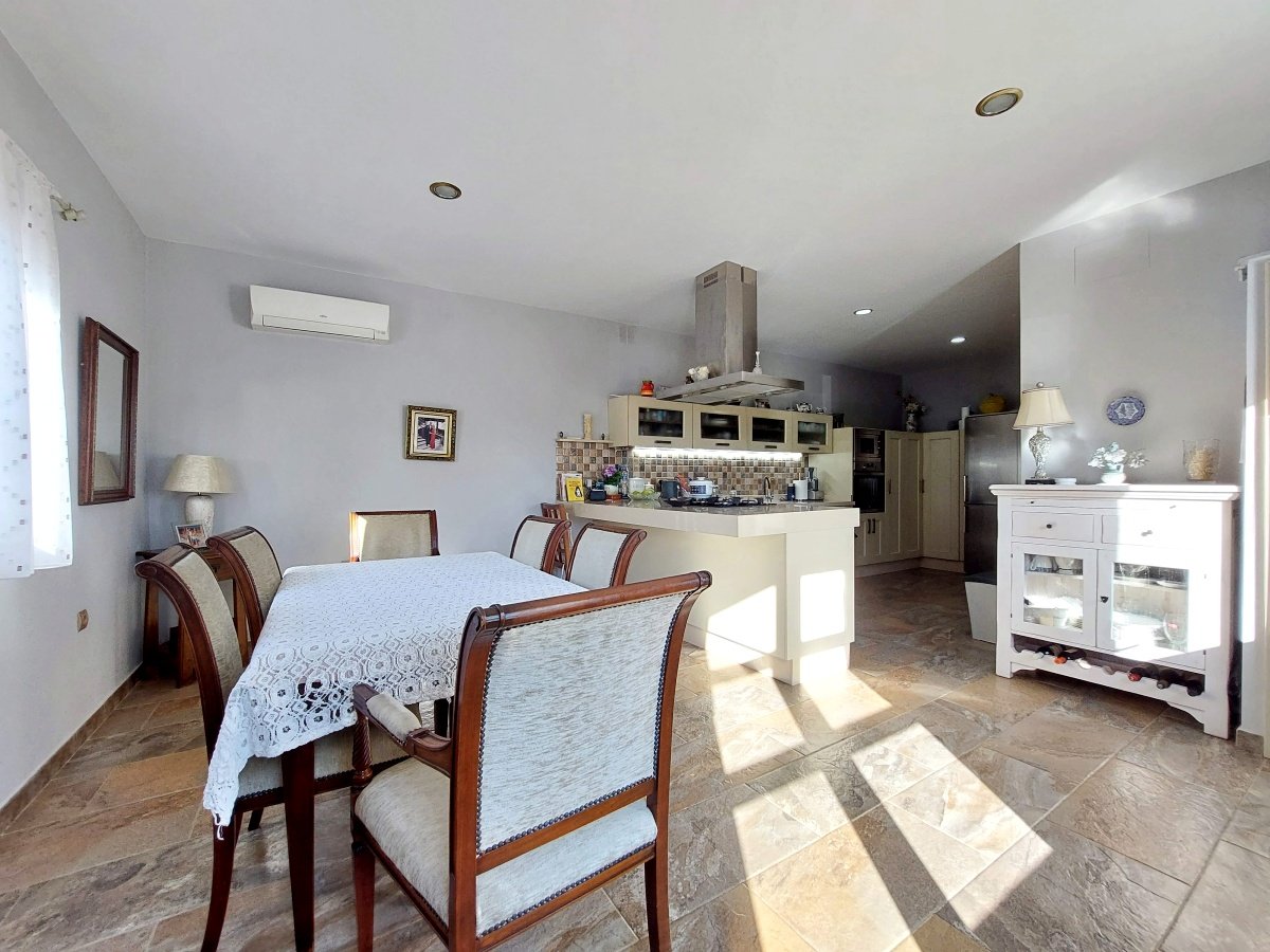 Andaluz Homes