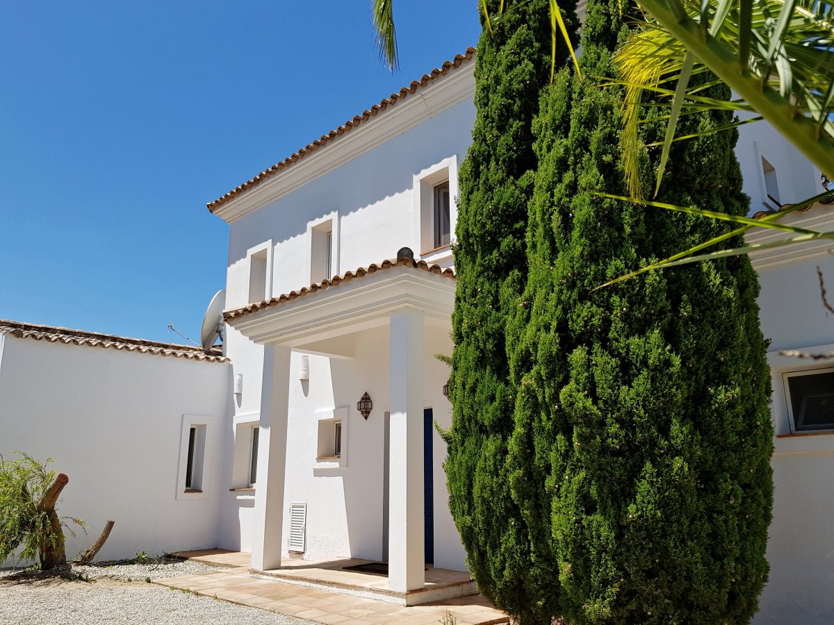 Andaluz Homes