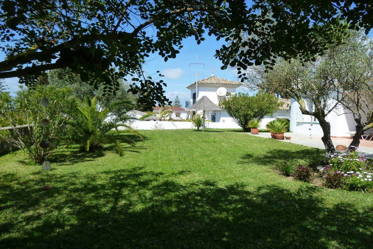 Andaluz Homes