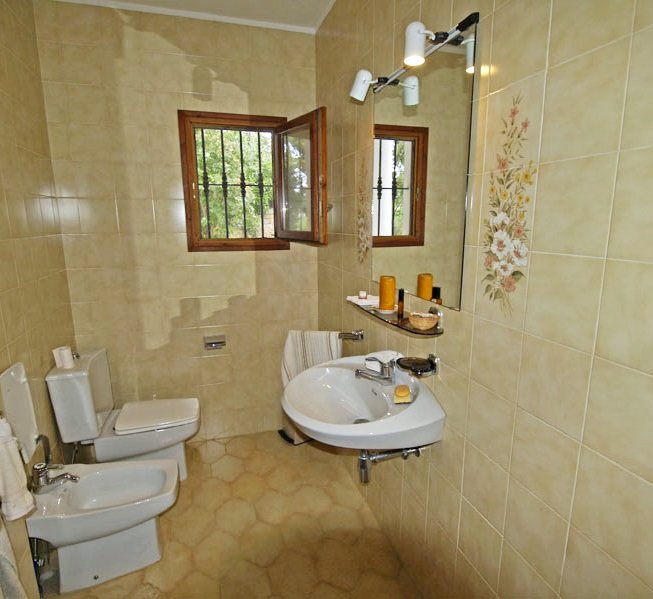 Andaluz Homes