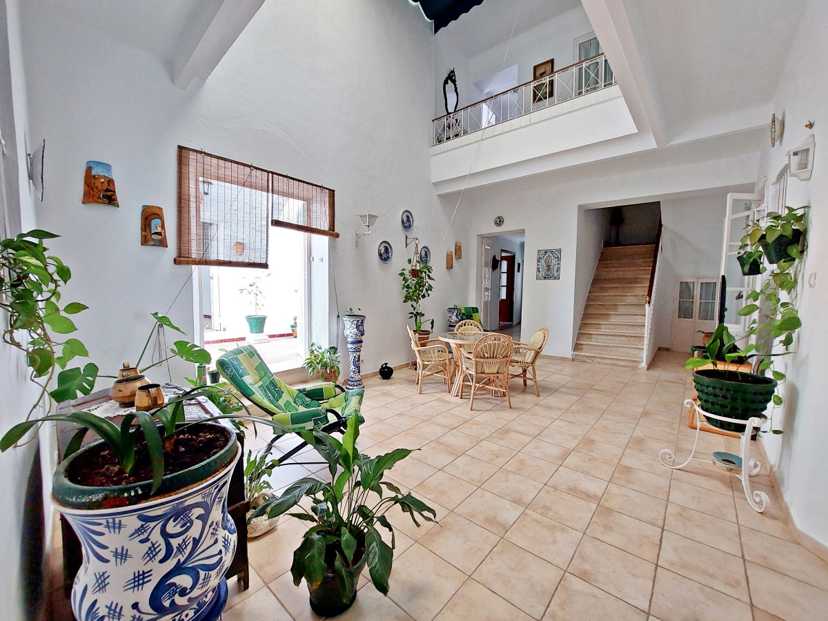 Andaluz Homes