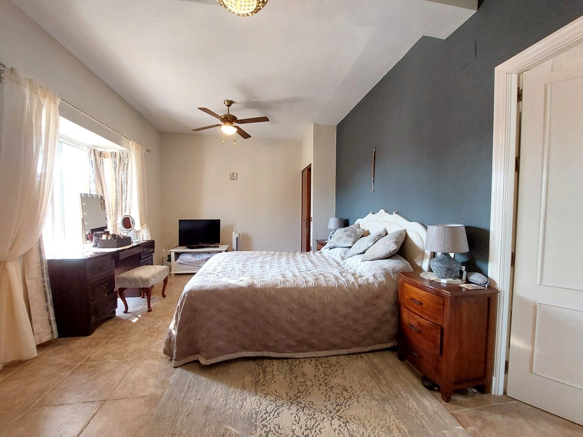 Andaluz Homes