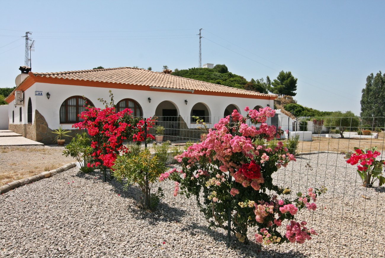 Andaluz Homes
