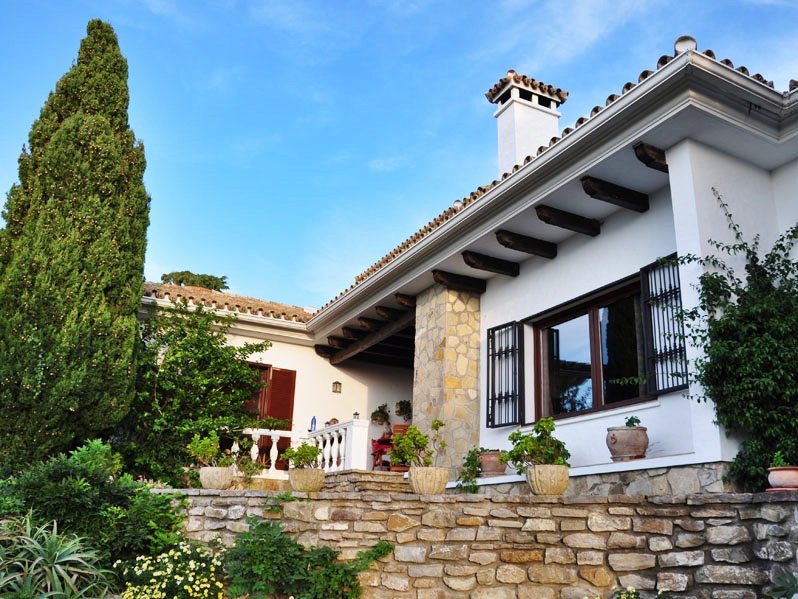 Andaluz Homes