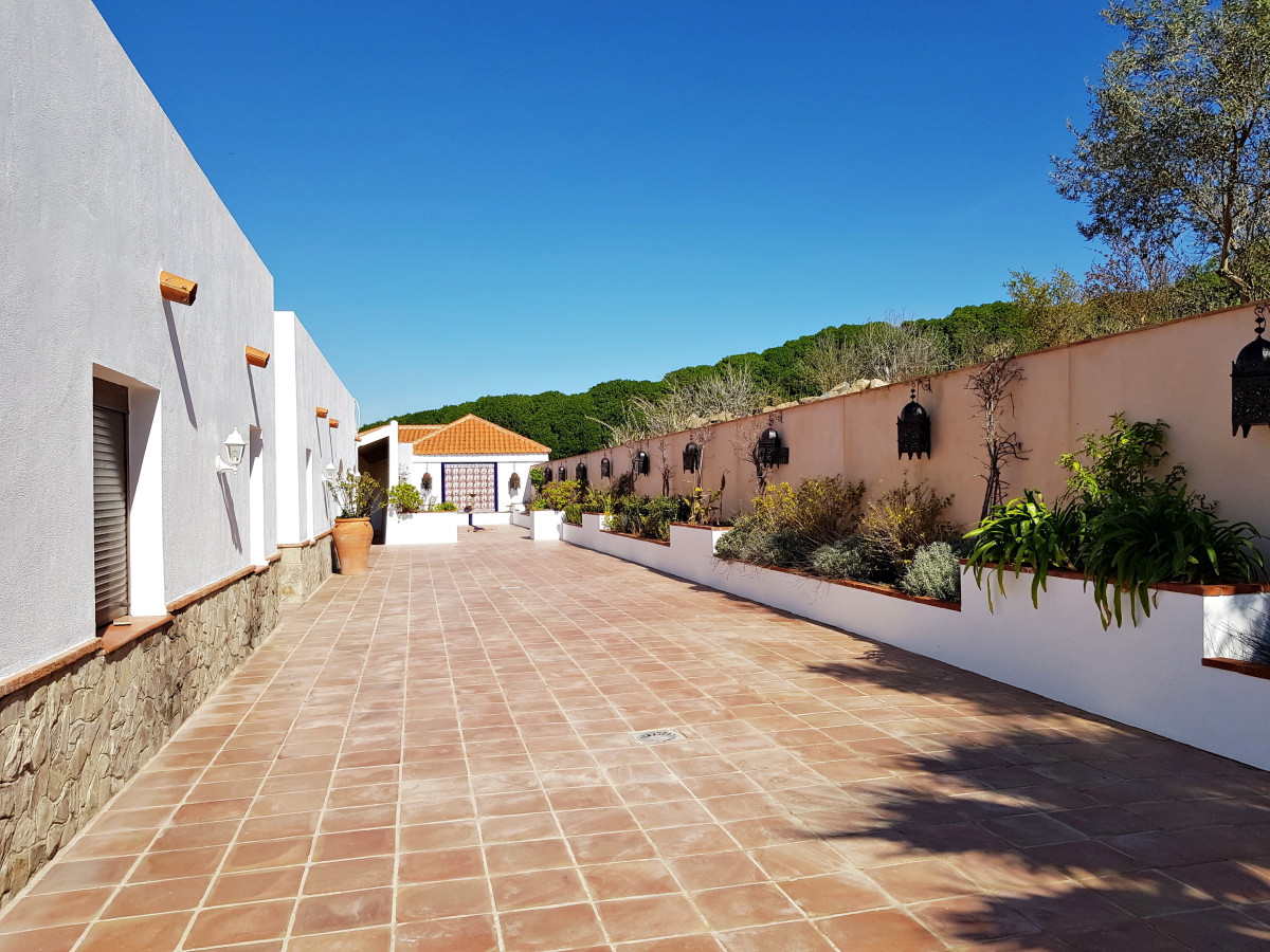Andaluz Homes