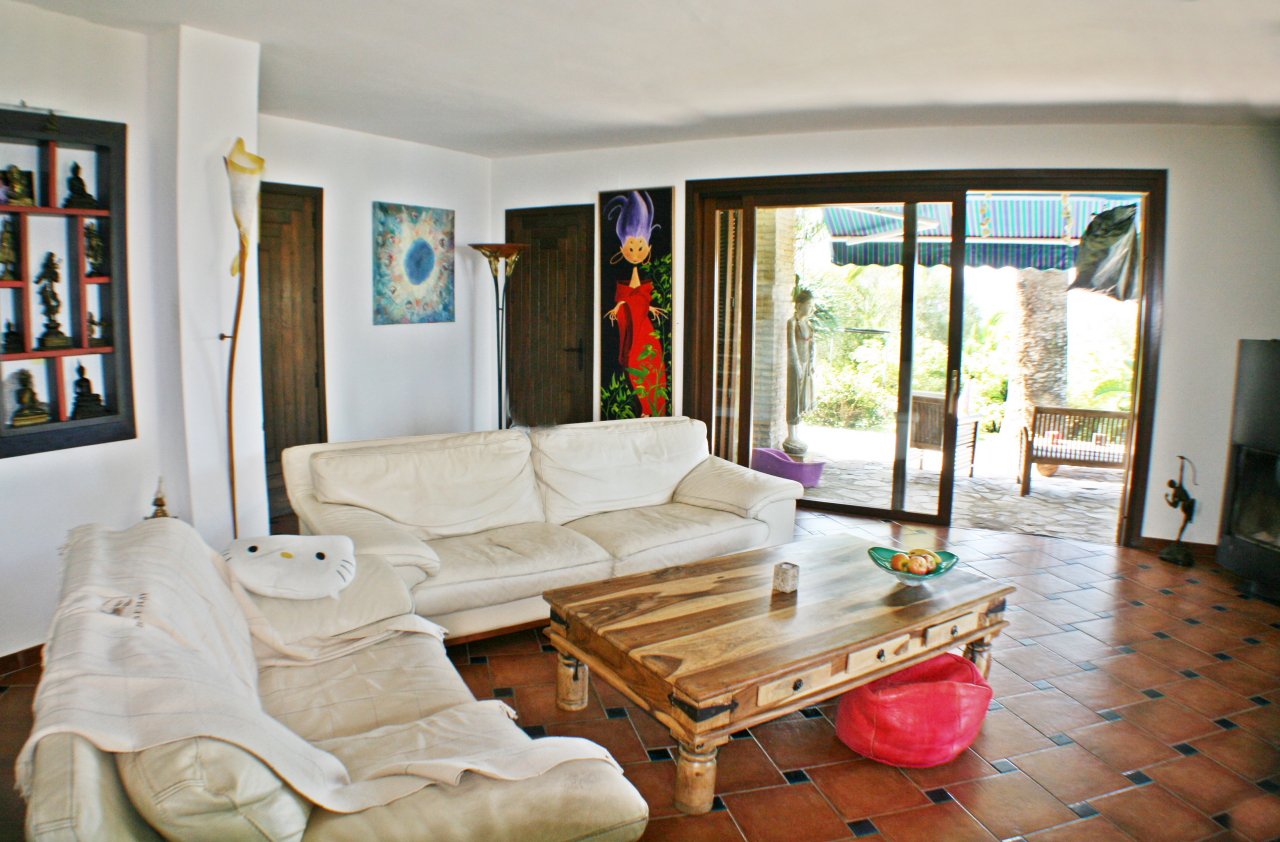 Andaluz Homes