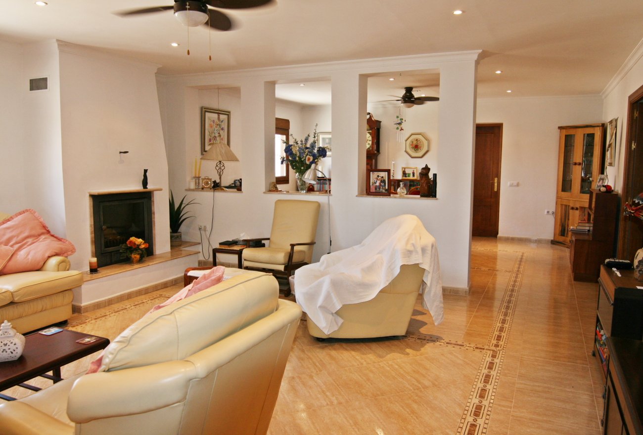 Andaluz Homes
