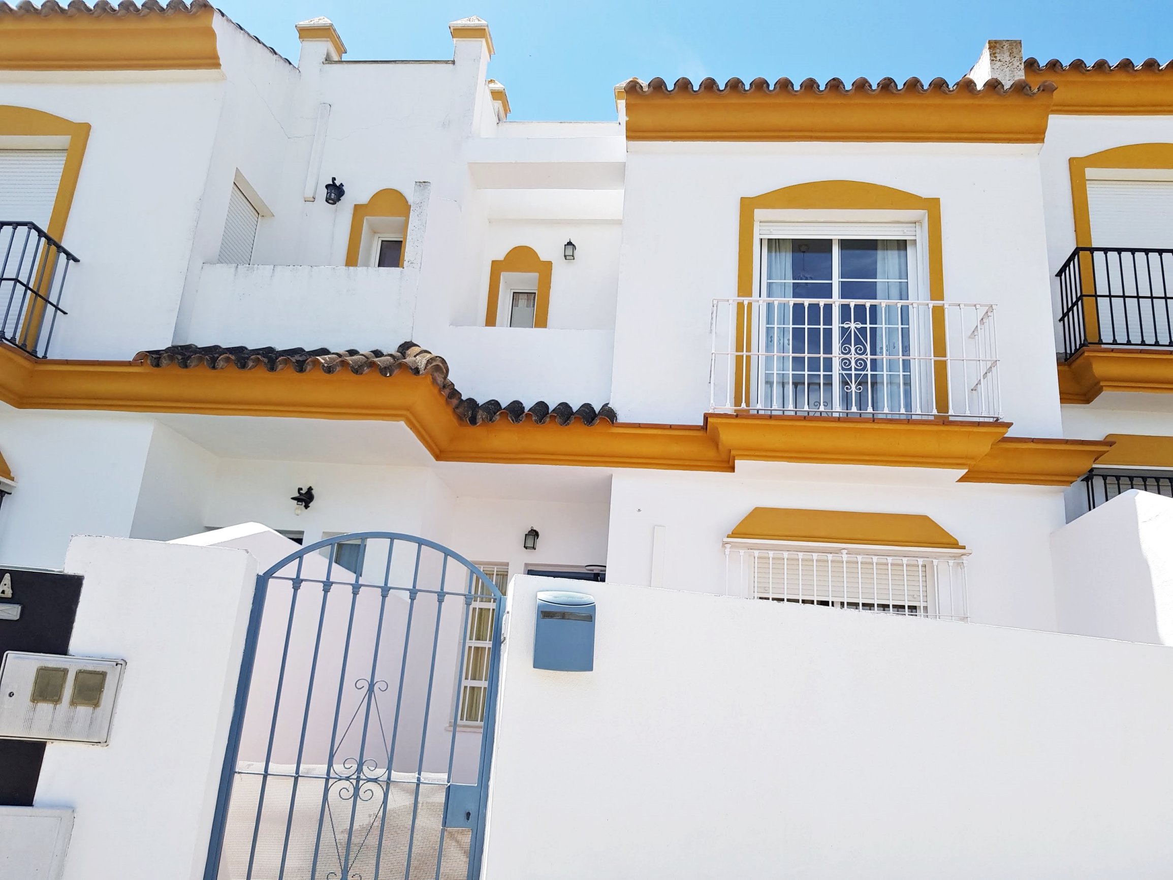 Andaluz Homes