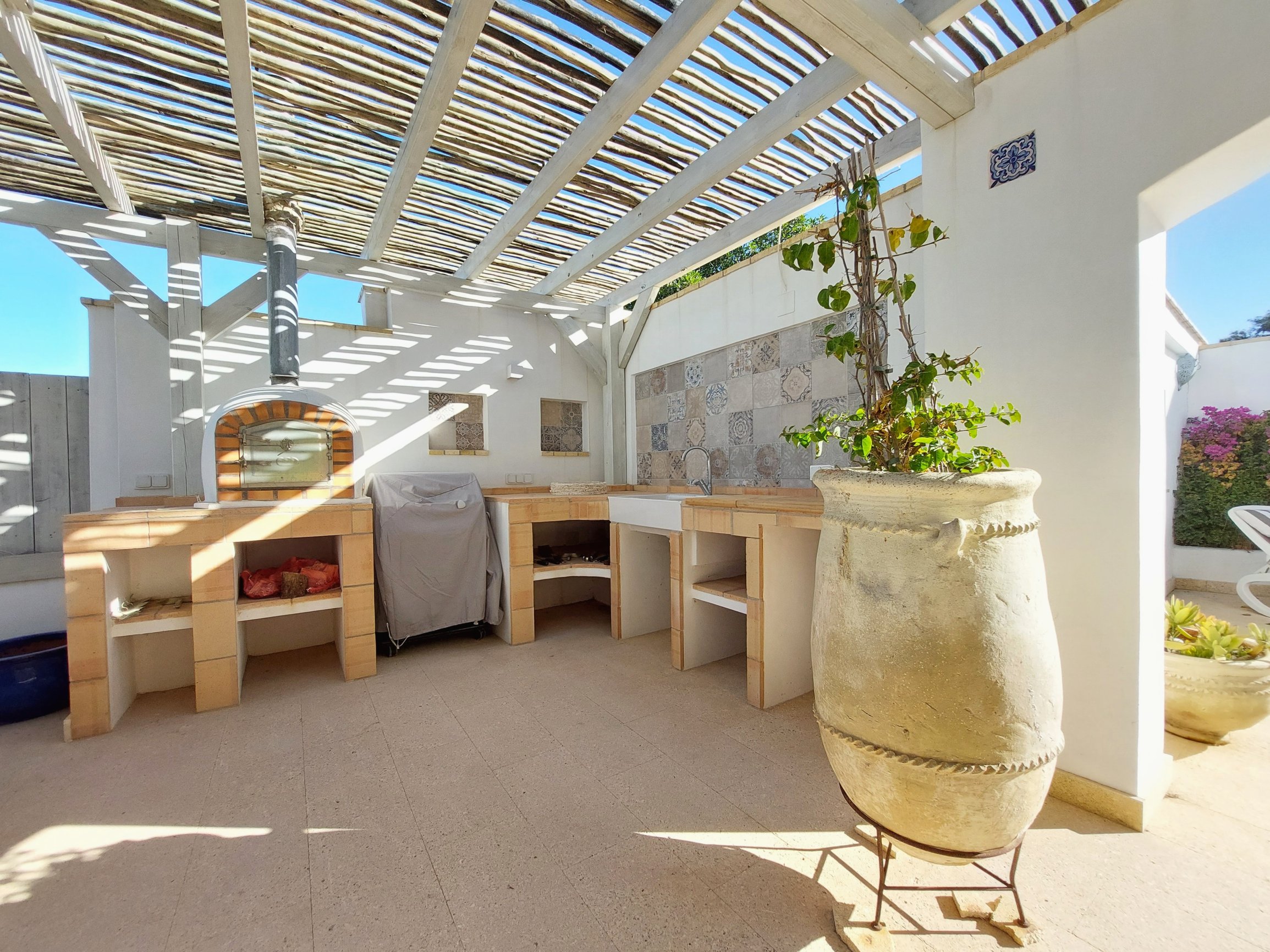 Andaluz Homes