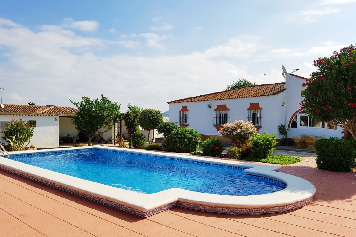 Andaluz Homes