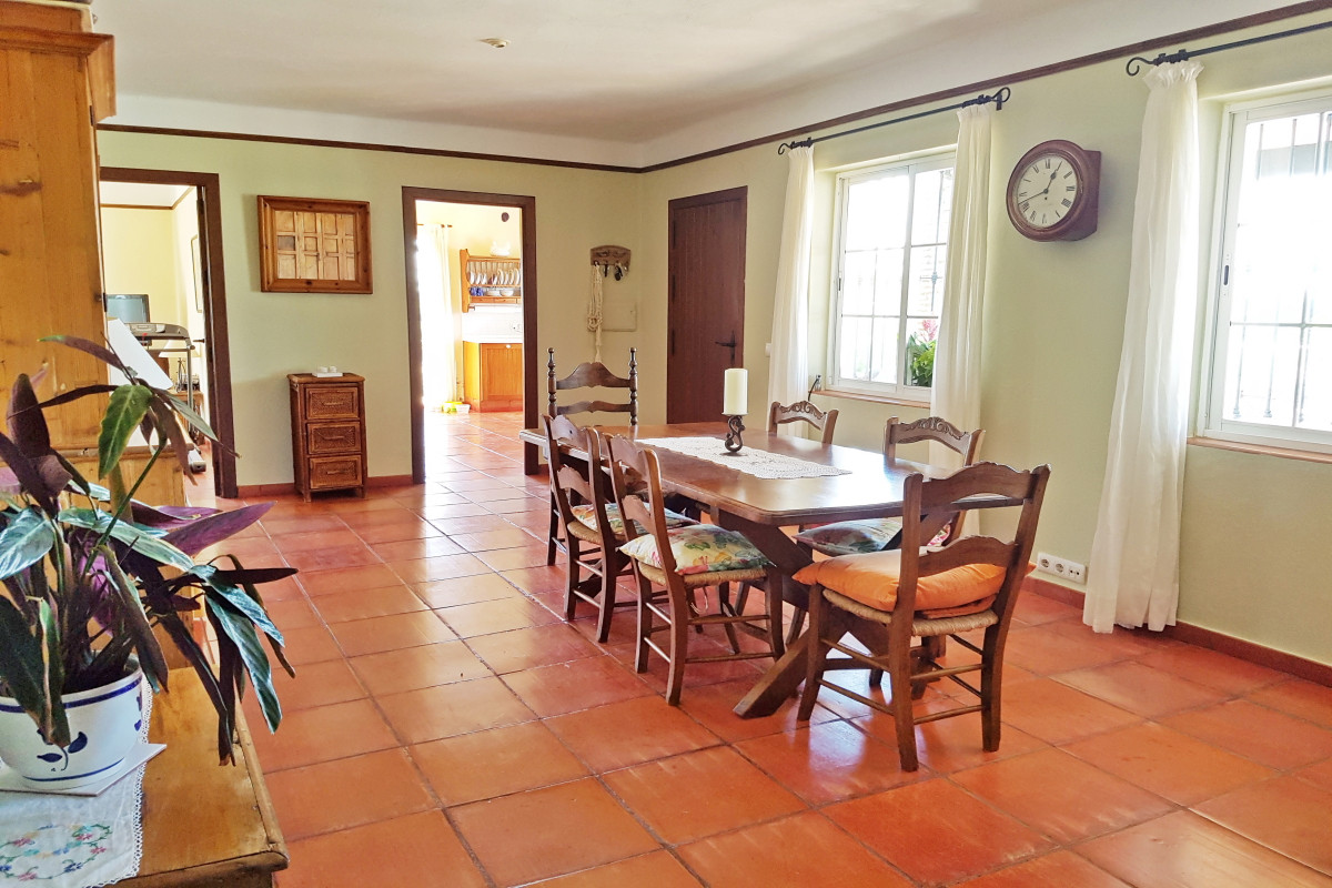 Andaluz Homes