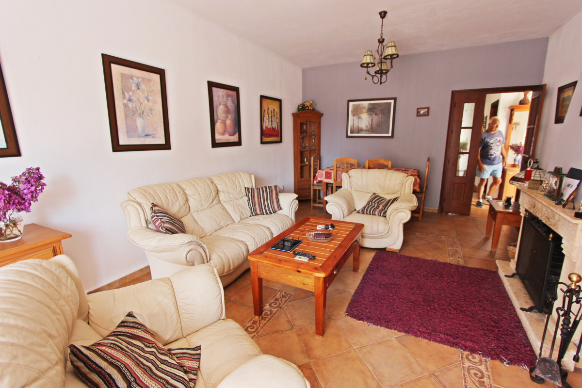 Andaluz Homes