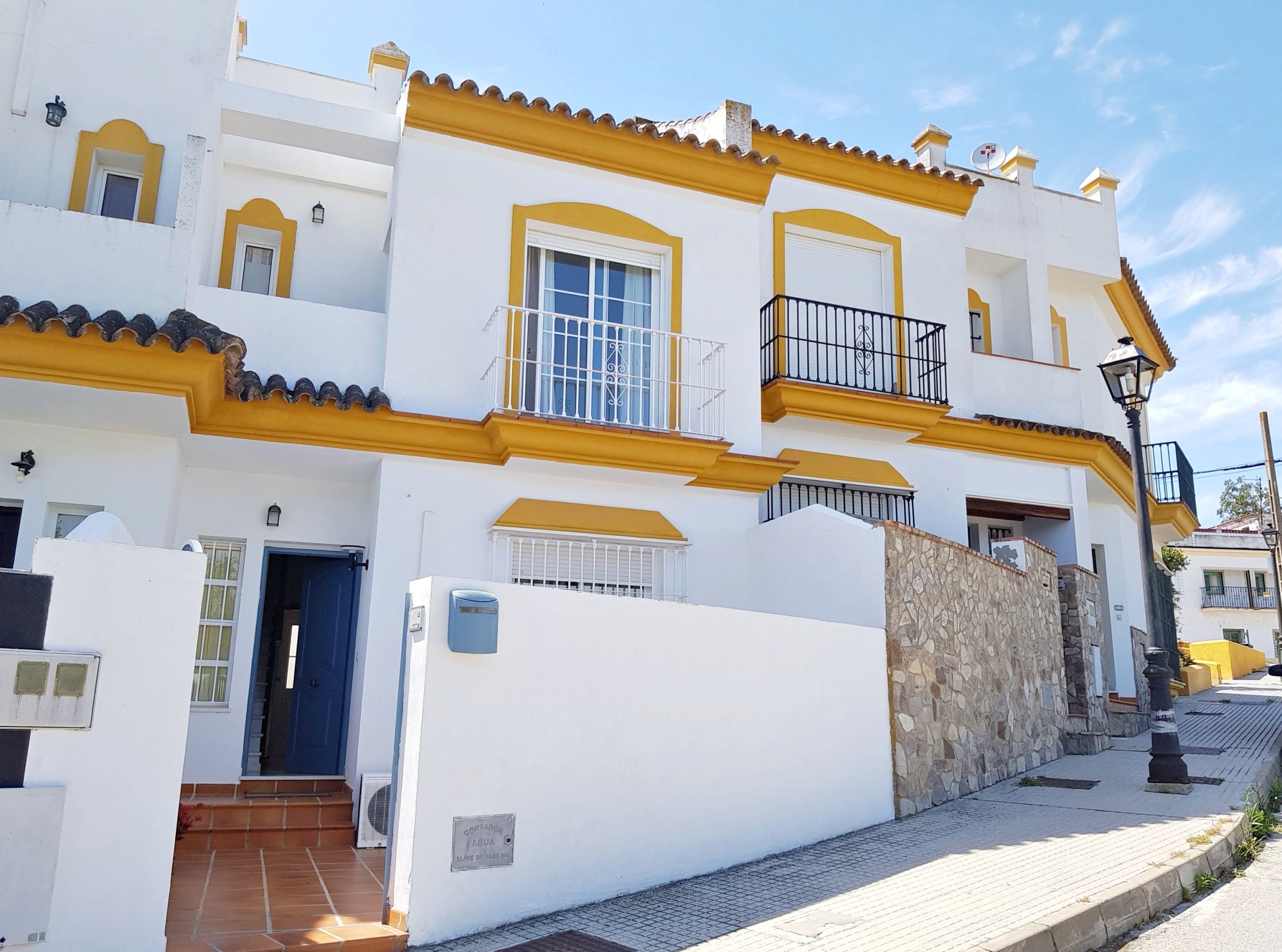 Andaluz Homes