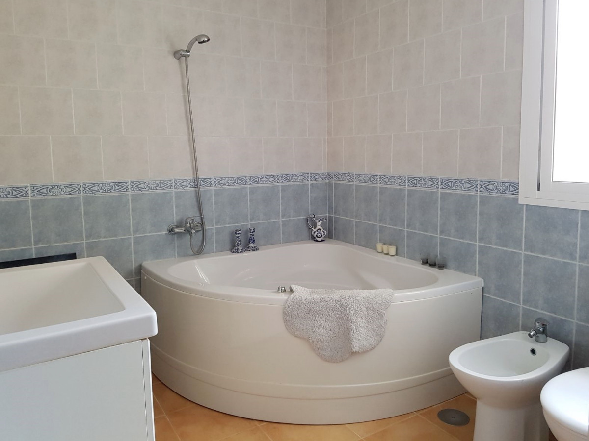 Andaluz Homes