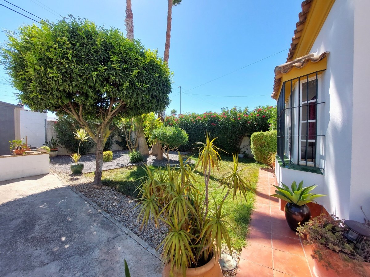 Andaluz Homes
