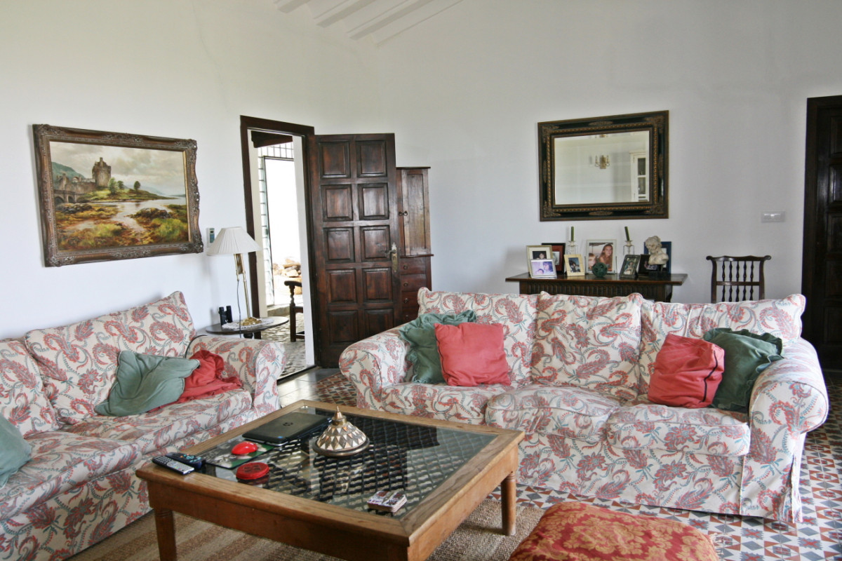 Andaluz Homes