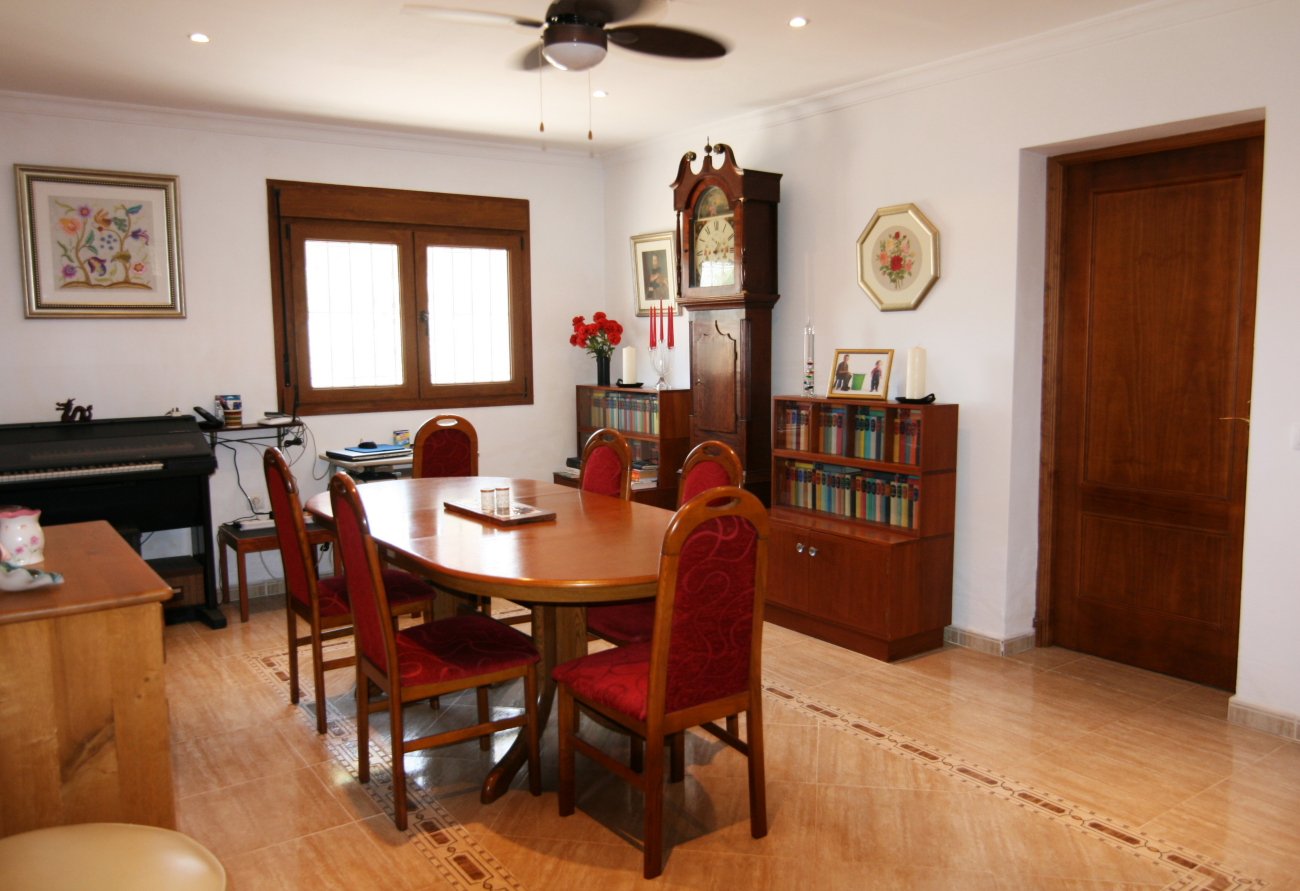Andaluz Homes
