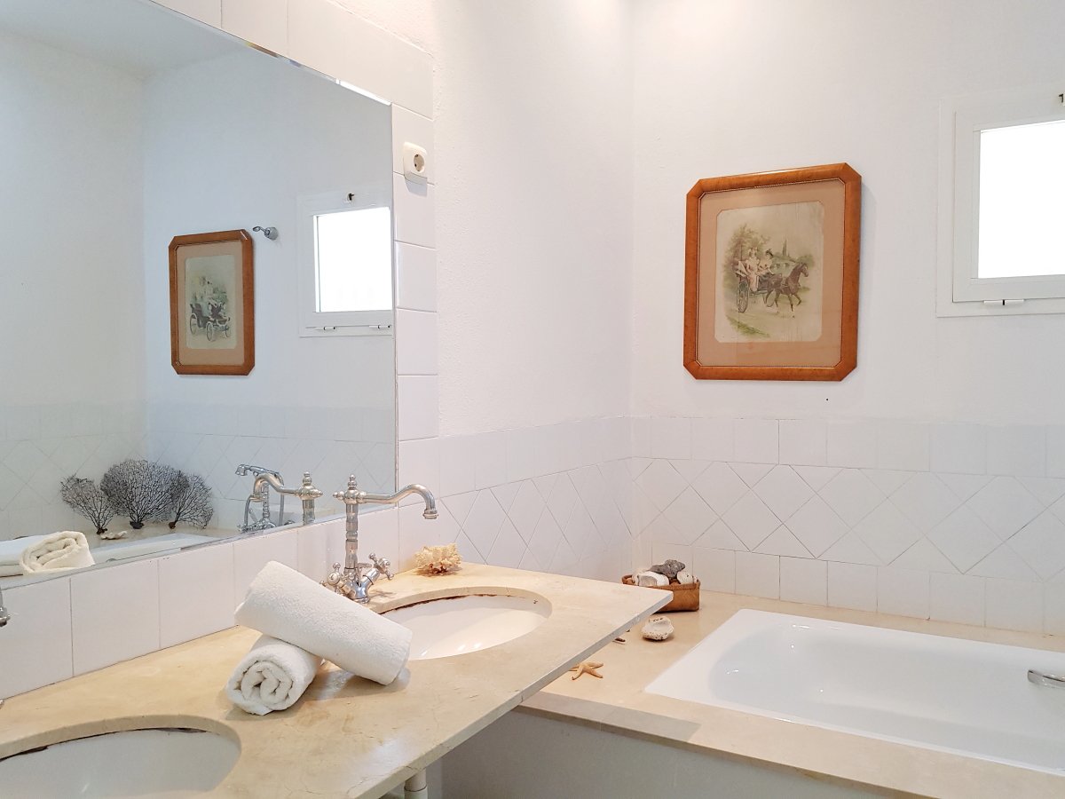 Andaluz Homes