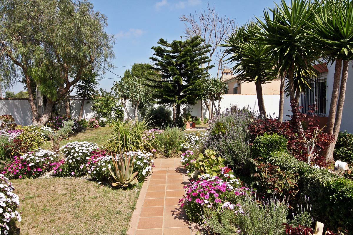 Andaluz Homes