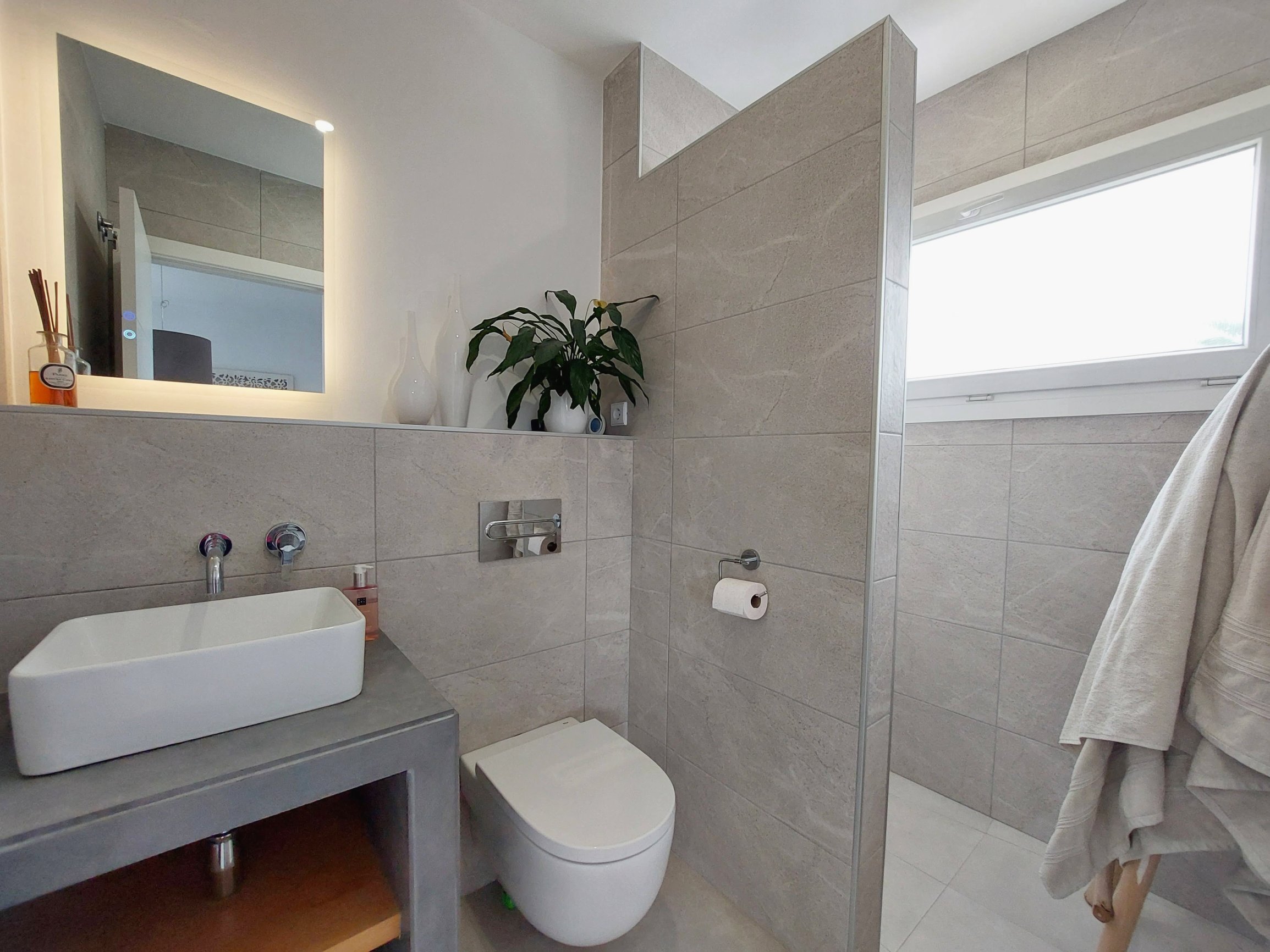 Andaluz Homes
