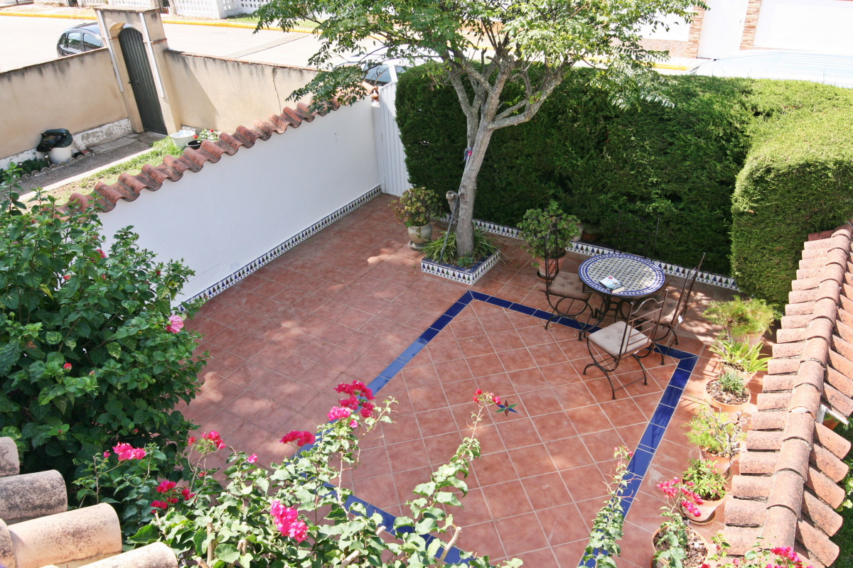 Andaluz Homes