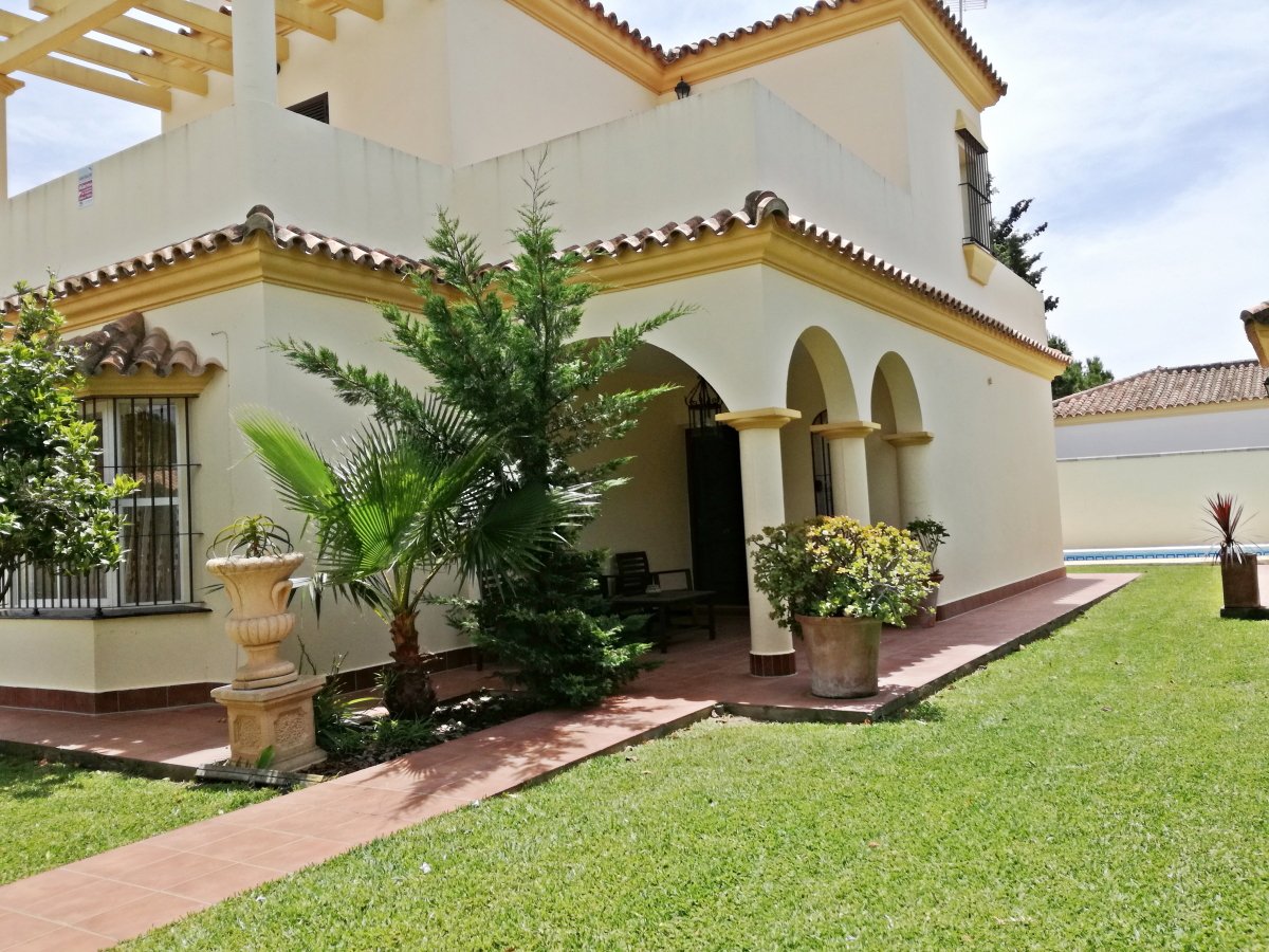 Andaluz Homes