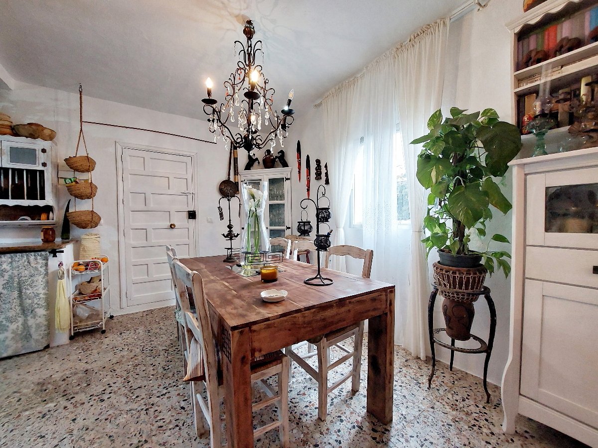 Andaluz Homes