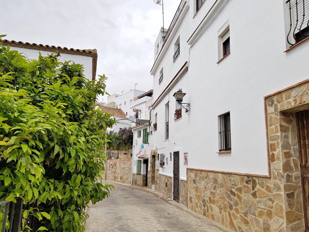 Andaluz Homes