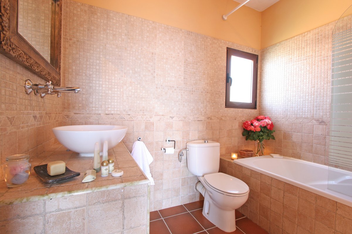 Andaluz Homes