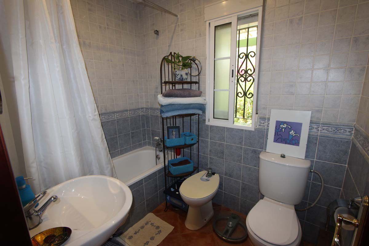 Andaluz Homes