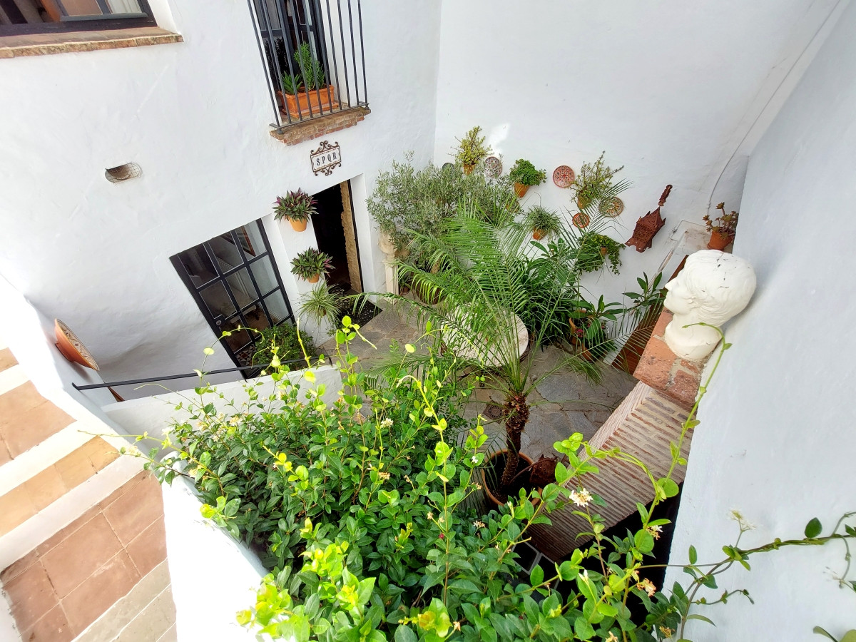 Andaluz Homes