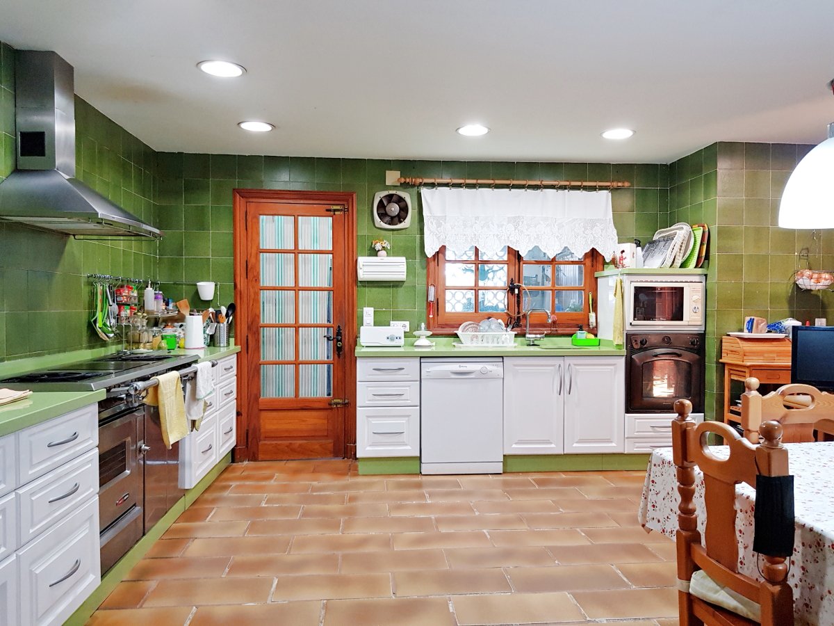 Andaluz Homes