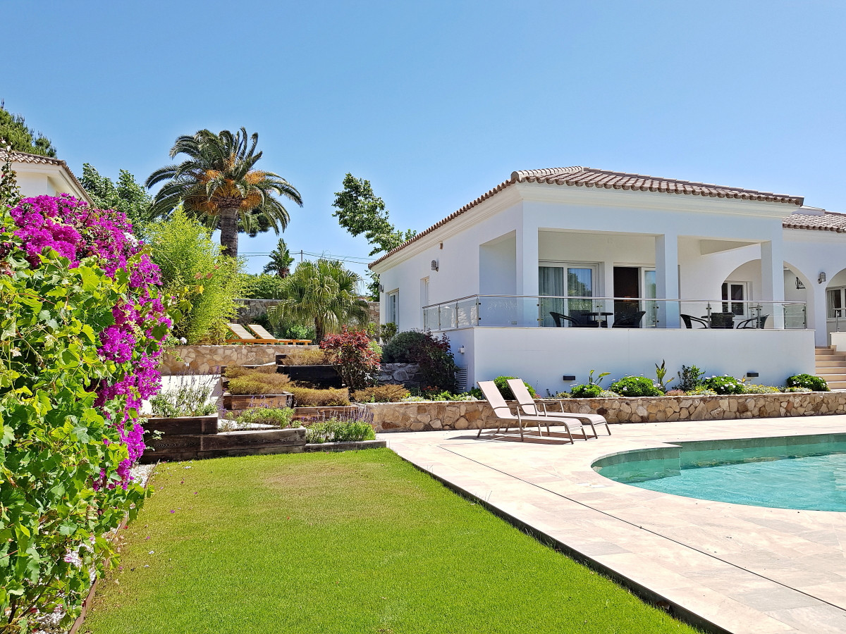 Andaluz Homes