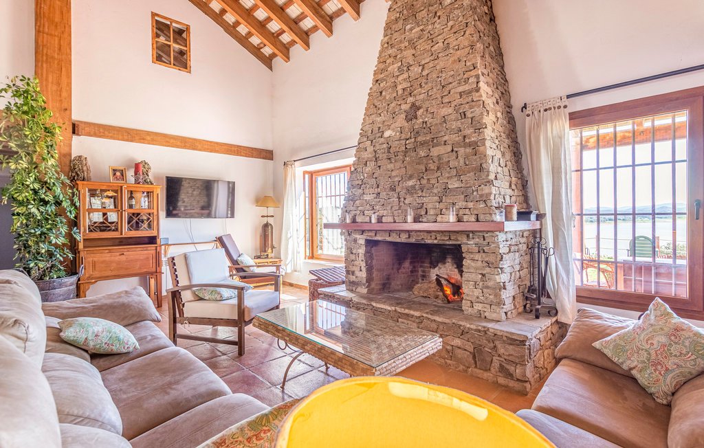 Andaluz Homes