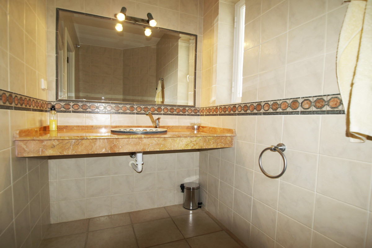 Andaluz Homes